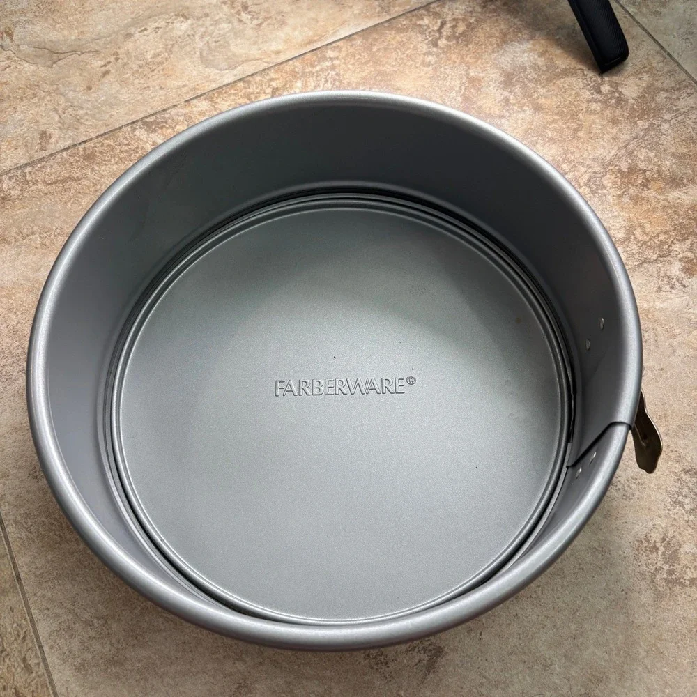 Farberware 9 Inch Nonstick Springform Pan Set Gray and Black Bakeware 2pc